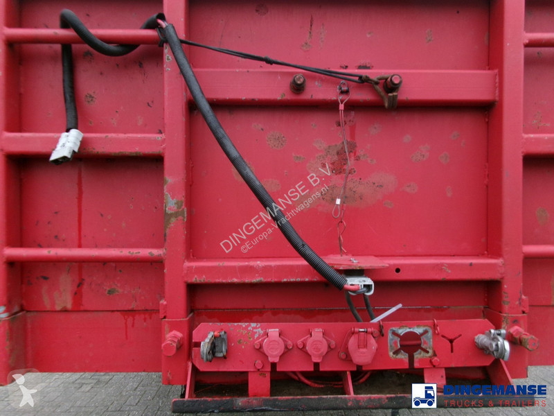 Semiremorca Broshuis 3-axle semi lowbed trailer...