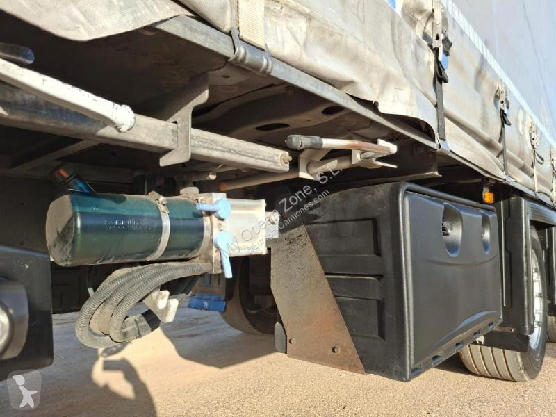 Semirremolque Schmitz Cargobull Tauliner Semimega