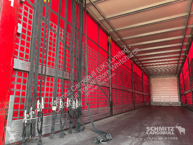نصف مقطورة Schmitz Cargobull Curtainsider...