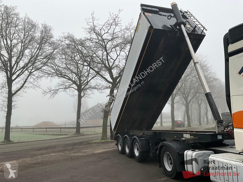 Semiremorca AJK N/A 3 assen 9 Ton Geisoleerde...