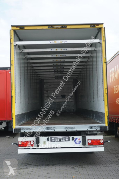 Semi remorque Schmitz Cargobull IZOTERMA /...