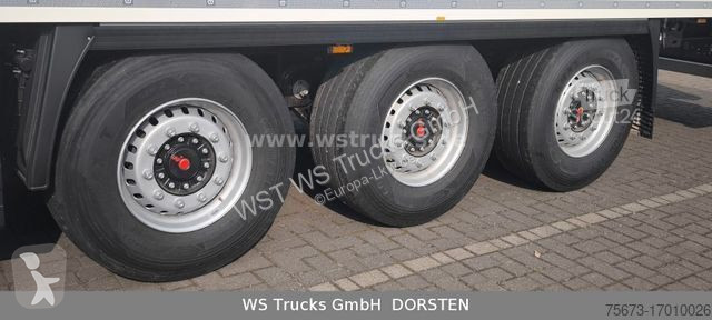 Semitrailer Krone Kühlauflieger Carrier Vector...