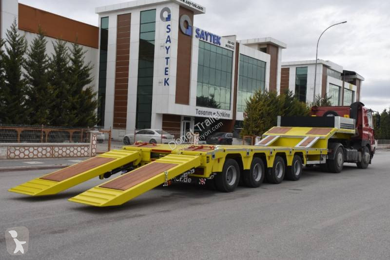 نصف مقطورة Donat 4 axle hydraulic lowbed...