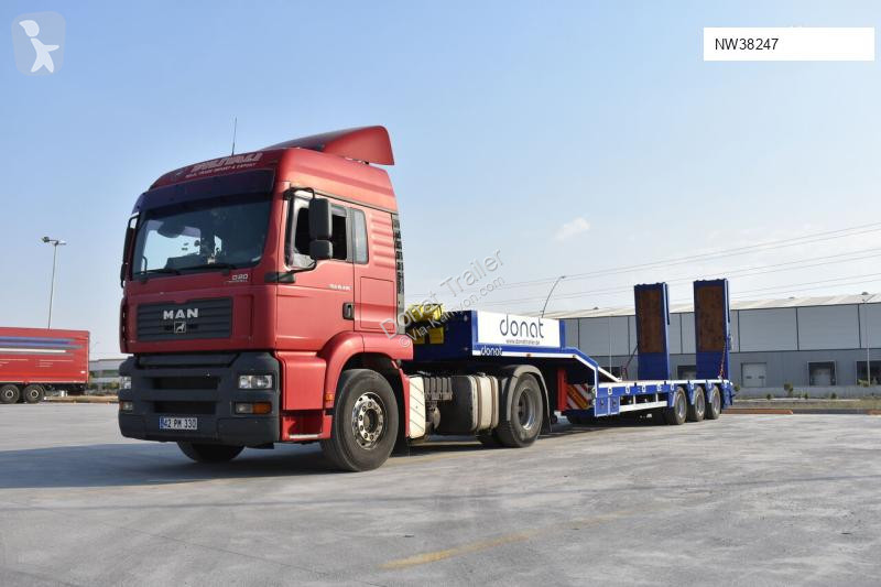 Превоз на строителна техника Donat 3 axle...