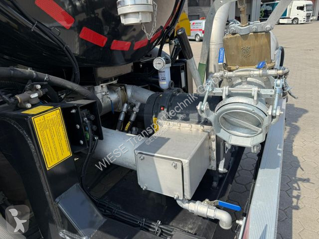 Semitrailer Kässbohrer K.STN L 30 Edelstahl...