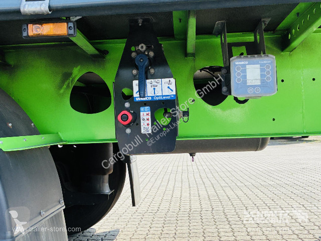 Semitrailer Berger Curtainsider Standard Getränke