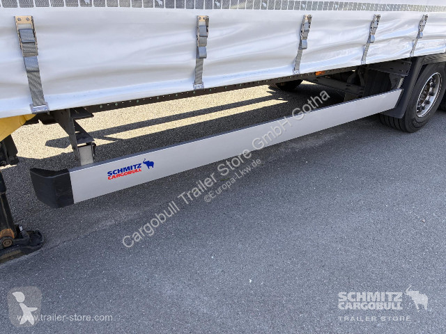 Návěs Schmitz Cargobull Curtainsider Mega Getränke