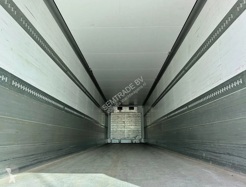 Oplegger Schmitz Cargobull 3-AS STUURAS CARRIER...