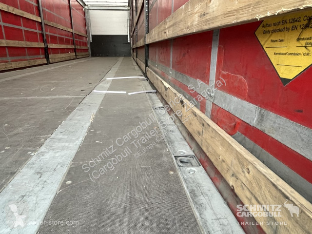 Semitrailer Schmitz Cargobull Curtainsider Coil