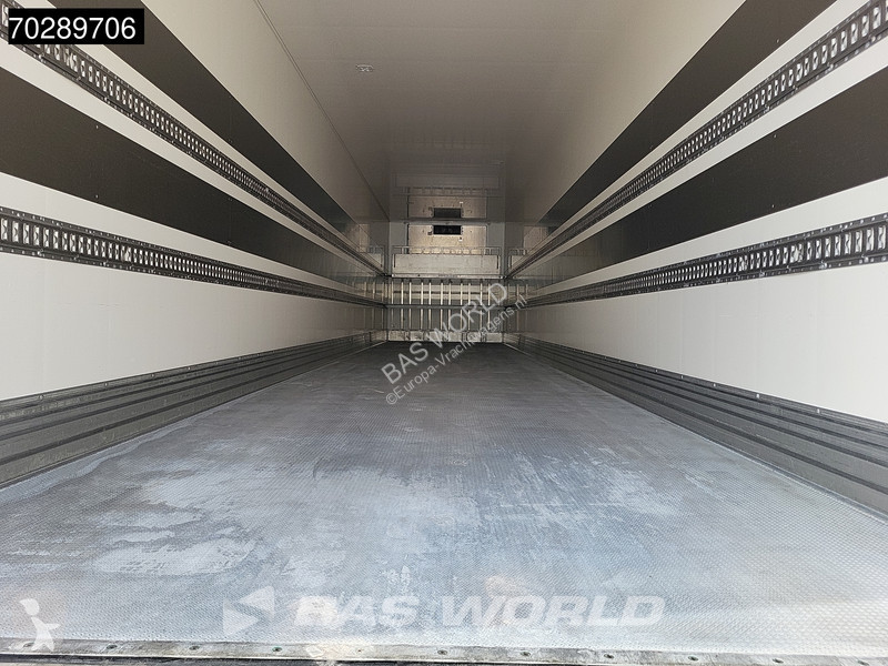 Semitrailer Chereau Thermoking SLXe 300 3 axles...