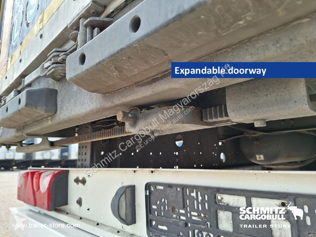 نصف مقطورة Schmitz Cargobull Curtainsider Mega