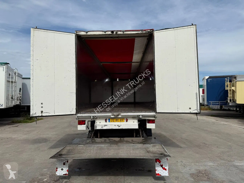 Semiremorca  K200 84m3 VSE Gedwongen stuuras...