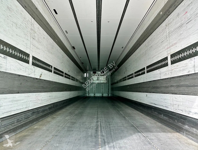 نصف مقطورة Schmitz Cargobull SCB*S3B CARRIER...