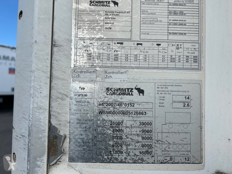 نصف مقطورة Schmitz Cargobull SCB S3B...