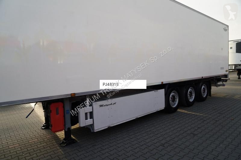 نصف مقطورة Chereau
