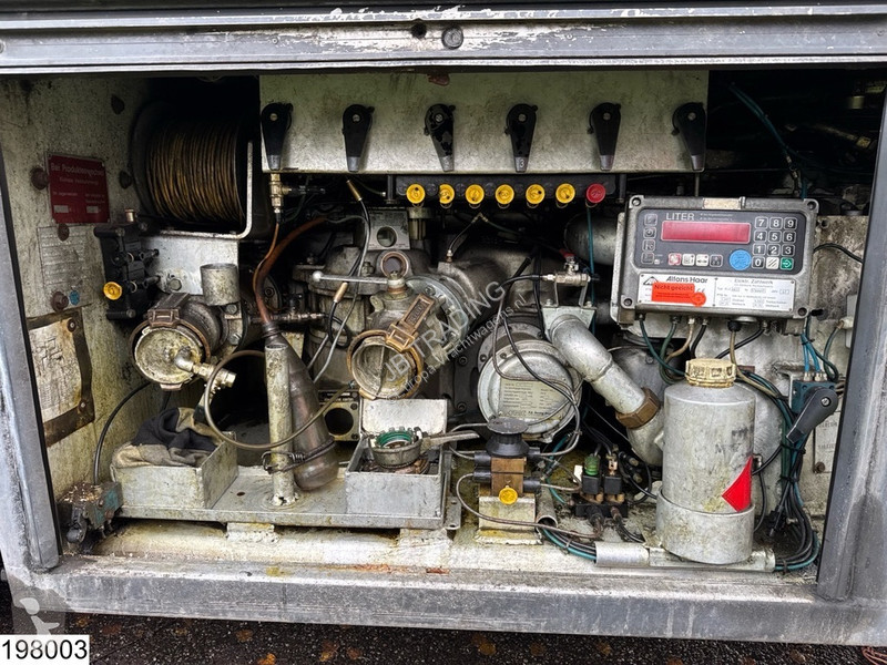 نصف مقطورة  Fuel 40.000 Liter, 6 Comp, ADR