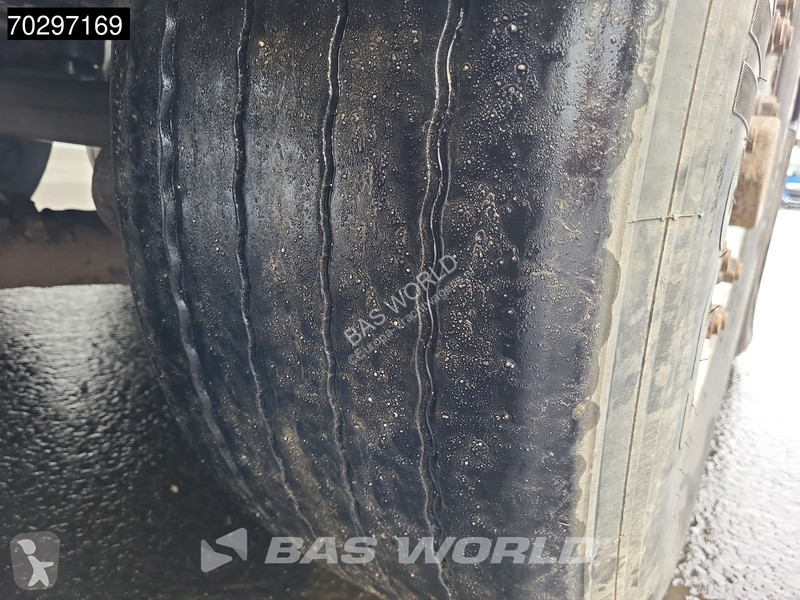 Semi remorque  SVM 39000L Liftachse Cement