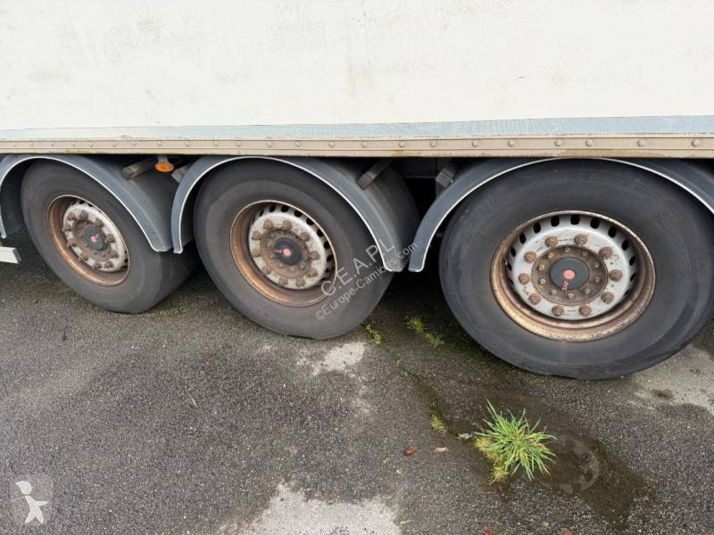 Semi remorque Fruehauf essieux SAF