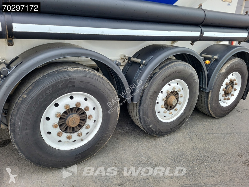 Semi remorque  39000L Liftachse Cement