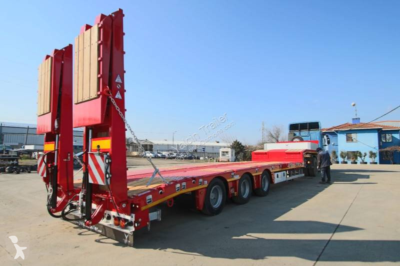 Nosič strojů Yalcin PTE ENGIN 3 ESSIEUX EXTENSIBLE