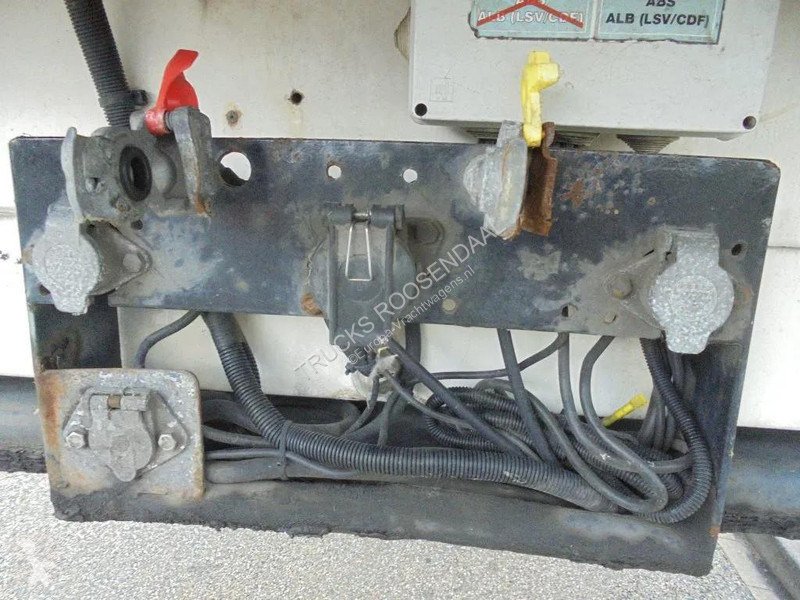 نصف مقطورة  V0-STG 1 Axle + Dhollandia Lift +...