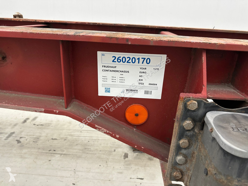 نصف مقطورة Fruehauf Skelet 20 ft