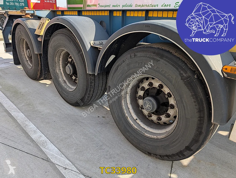 نصف مقطورة Van Hool 30. ADR