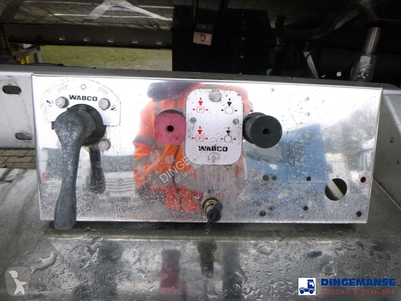 Semi remorque LAG Chemical tank inox L4BH 32.5...