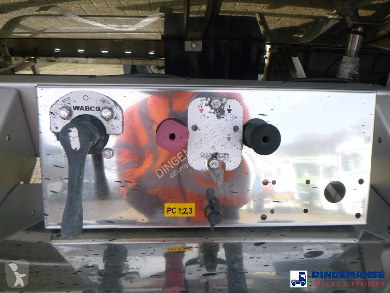 نصف مقطورة Burg Chemical tank inox L4BH 32.5 m3...