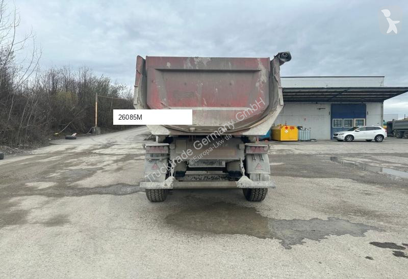 نصف مقطورة Schwarzmüller 663 HKS2/E