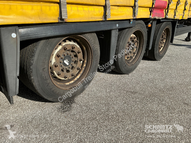 نصف مقطورة Schmitz Cargobull Curtainsider Mega