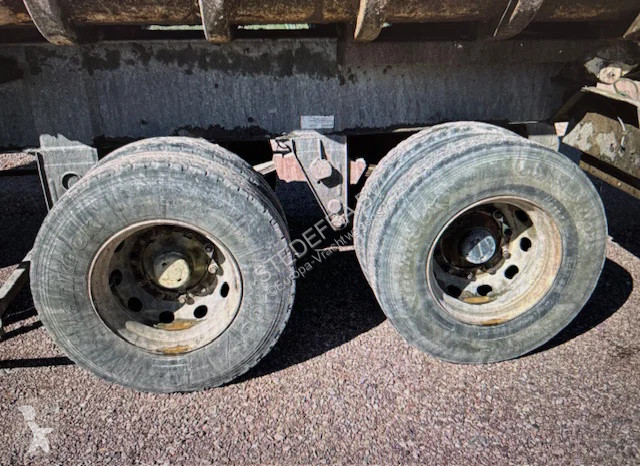 نصف مقطورة Fruehauf 2 Axle , 8 Tyres , Steel...