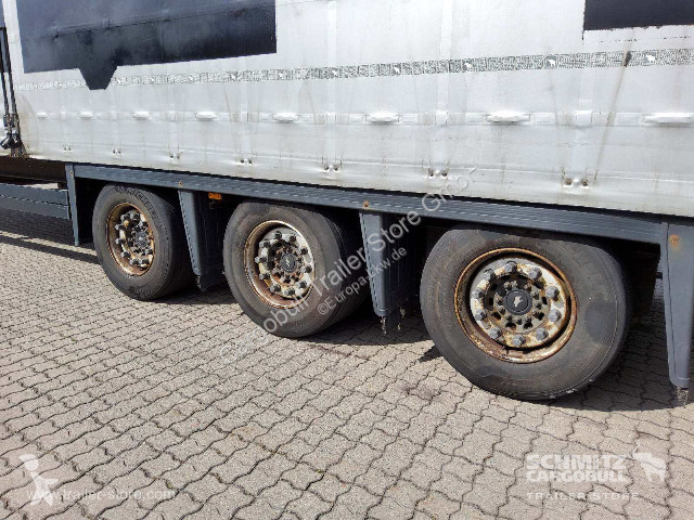 نصف مقطورة Schmitz Cargobull Curtainsider Mega...