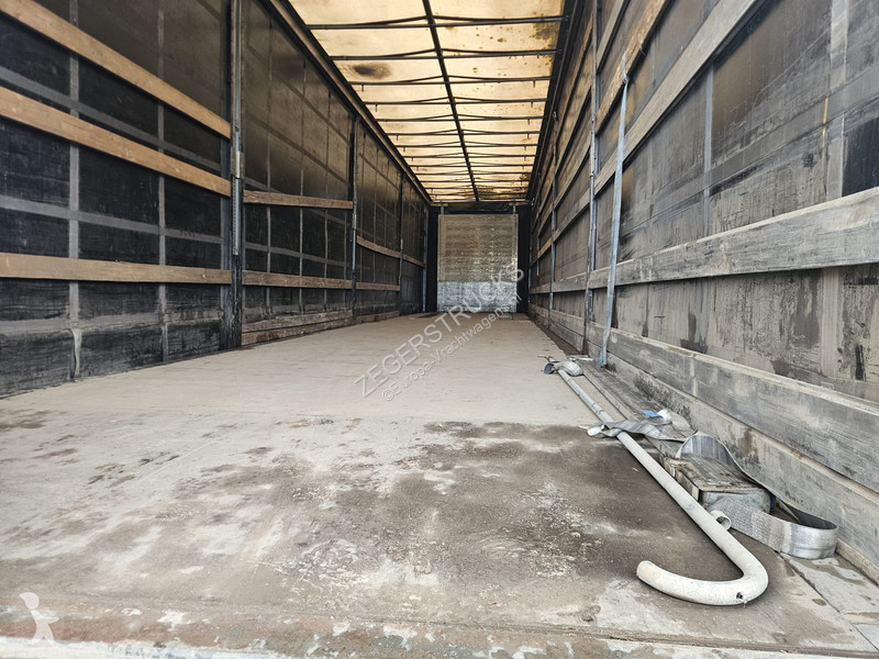 نصف مقطورة Schmitz Cargobull