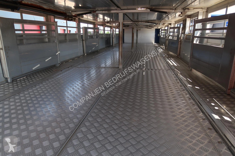 نصف مقطورة Renders Landbouw voertuig MMBS