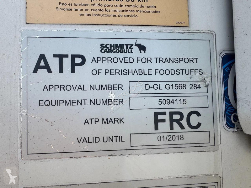 نصف مقطورة Schmitz Cargobull 24 THERMO KING...