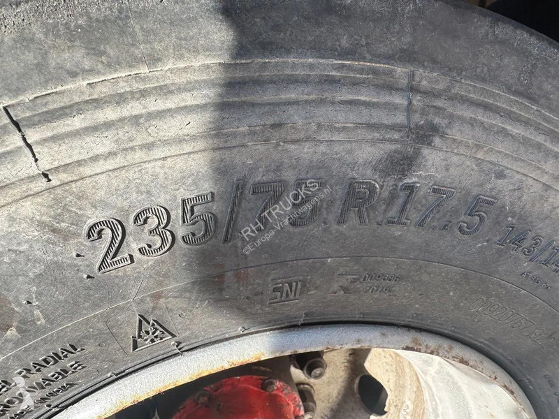 نصف مقطورة Kässbohrer 4 AXLE - LAST 2 AXLES...