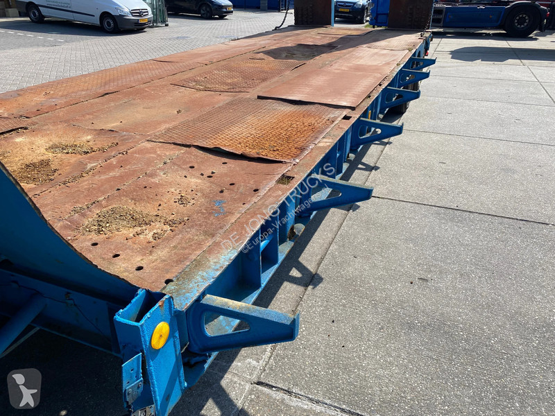 نصف مقطورة Fruehauf / Hydraulic Ramps / 32 Ton