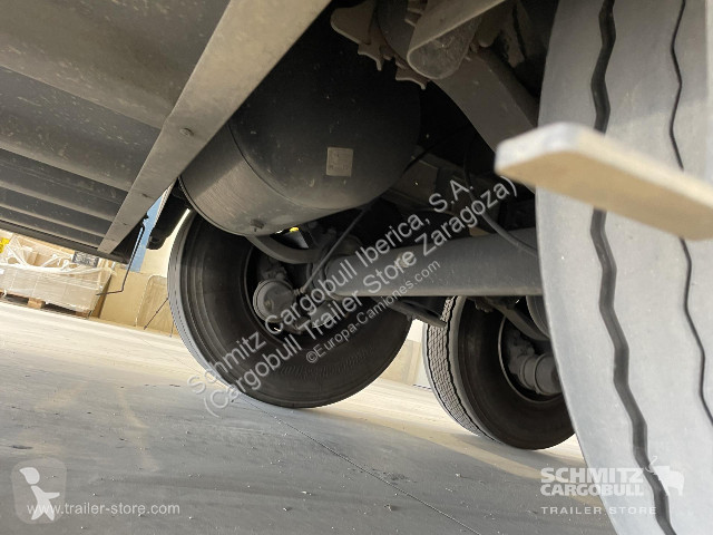 Полуремарке Schmitz Cargobull Reefer Standard