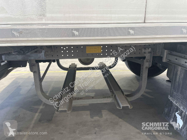 Полуремарке Schmitz Cargobull Reefer Standard