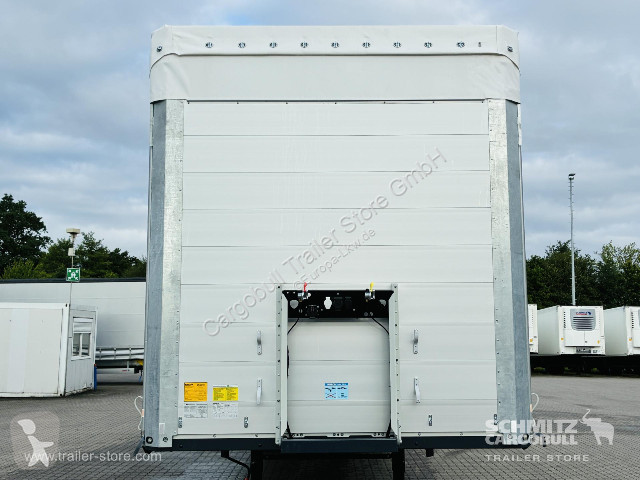 نصف مقطورة Berger Curtainsider Standard Getränke