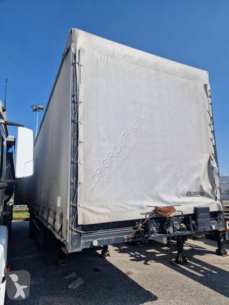 نصف مقطورة Schmitz Cargobull SK010