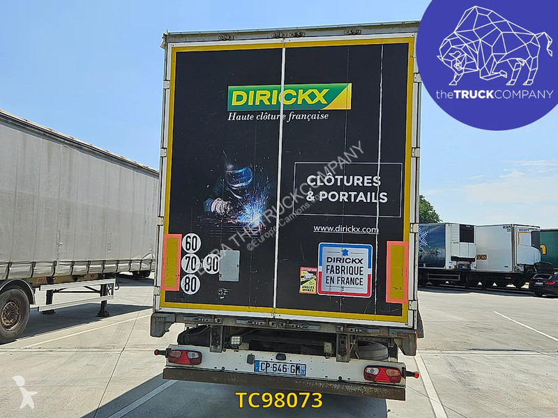 نصف مقطورة Fruehauf