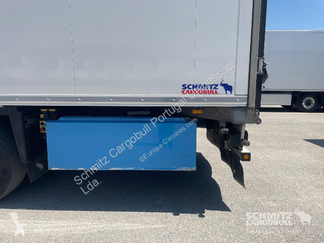 نصف مقطورة Schmitz Cargobull Semitrailer Reefer...