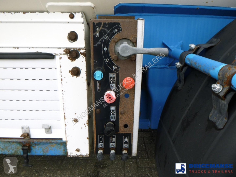 Oplegger  Gas tank steel 46.9 m3 / 1 comp + pump