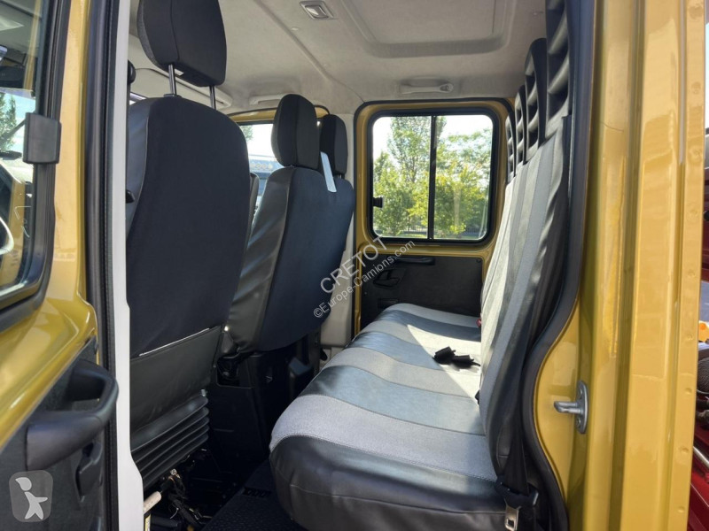 Véhicule utilitaire Iveco DAILY 70C18 D/P Euro6...