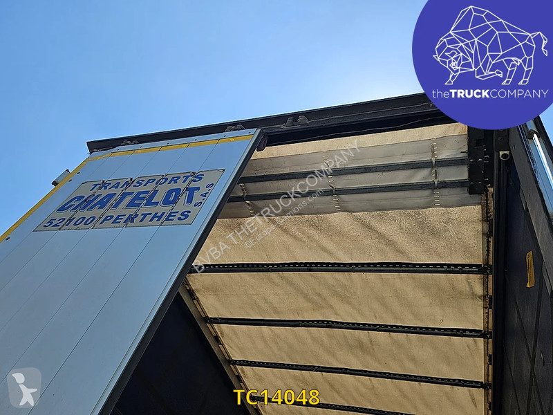 نصف مقطورة Schmitz Cargobull PLSC