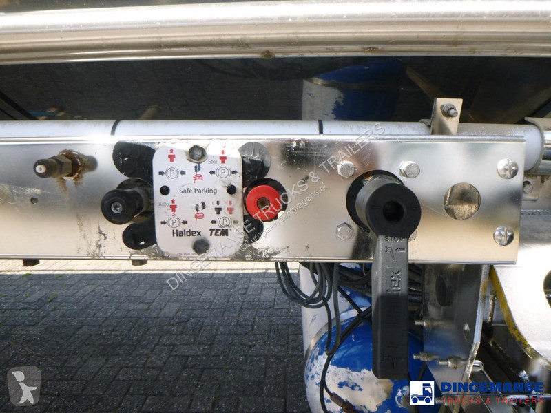 Semi remorque Feldbinder Chemical tank inox 30...