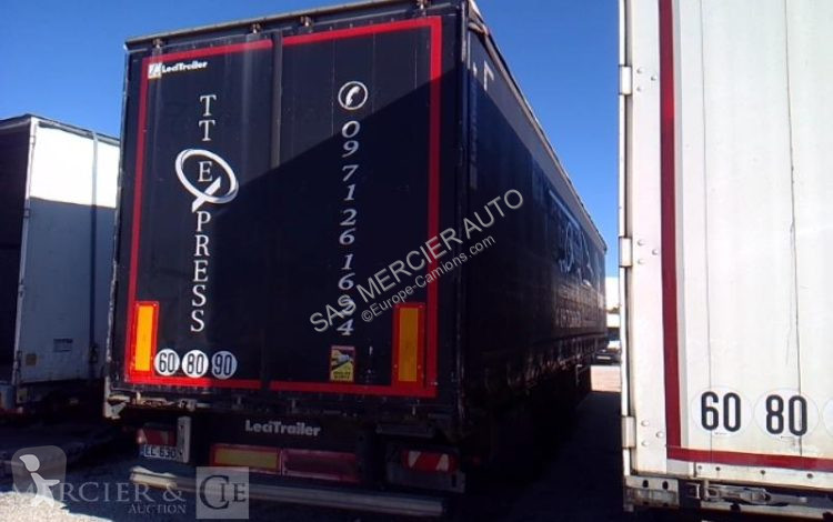 نصف مقطورة Lecitrailer