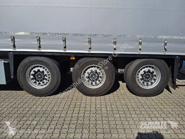 نصف مقطورة Schmitz Cargobull Curtainsider...